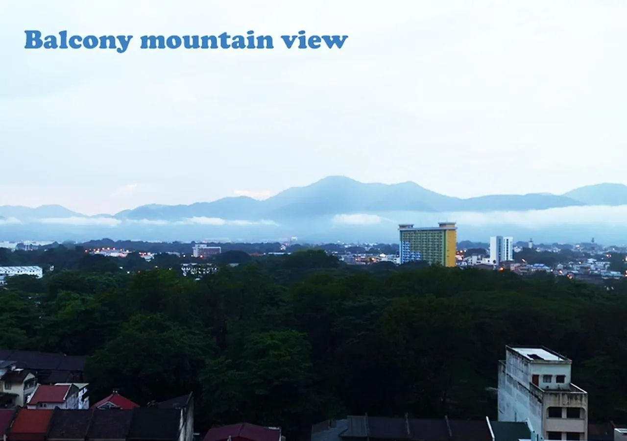 Lovelystay - Majestic Ipoh Town Center Apartment